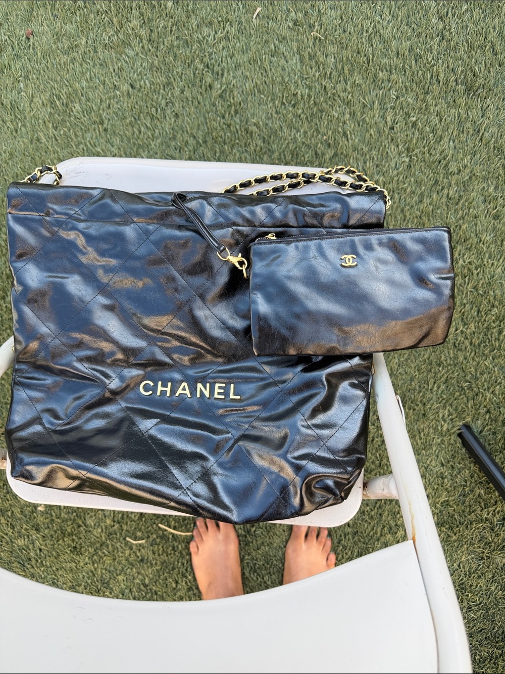 CHANEL Black Quilted Leather Shoulder Tote with Gold Chain - Picture 3 of 6